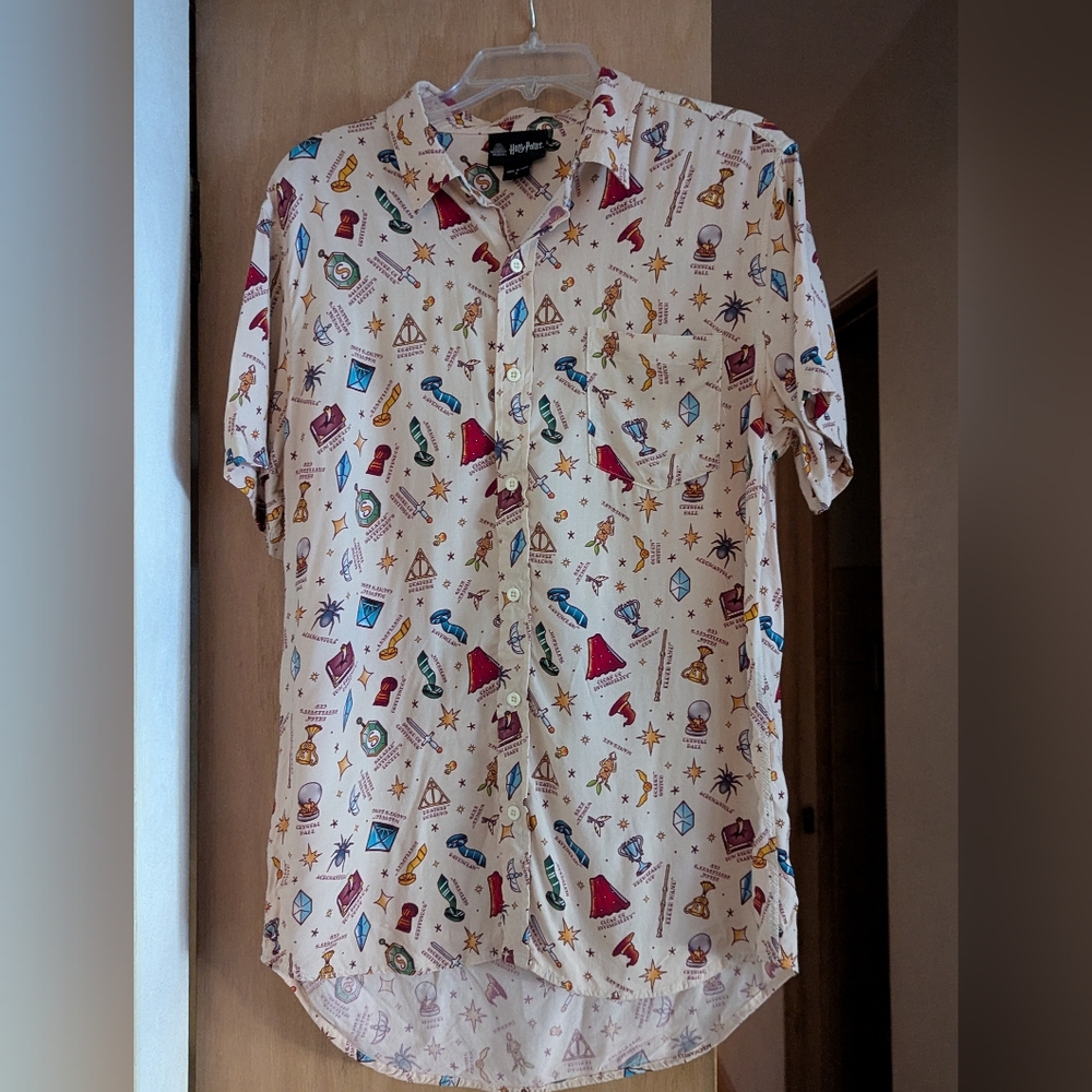 Wizarding World Harry Potter houses button down shirt. Size L.